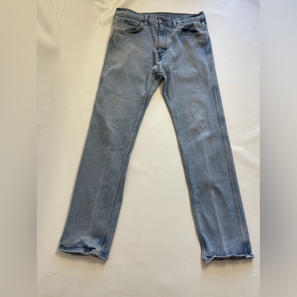 Levi's Men's Classic WorkWear Fit 505 Light Blue Straight Jeans. size 34x32 - Picture 2 of 13